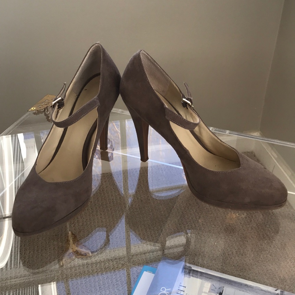 Nine West Rebecca Mary Jane Pump Nude